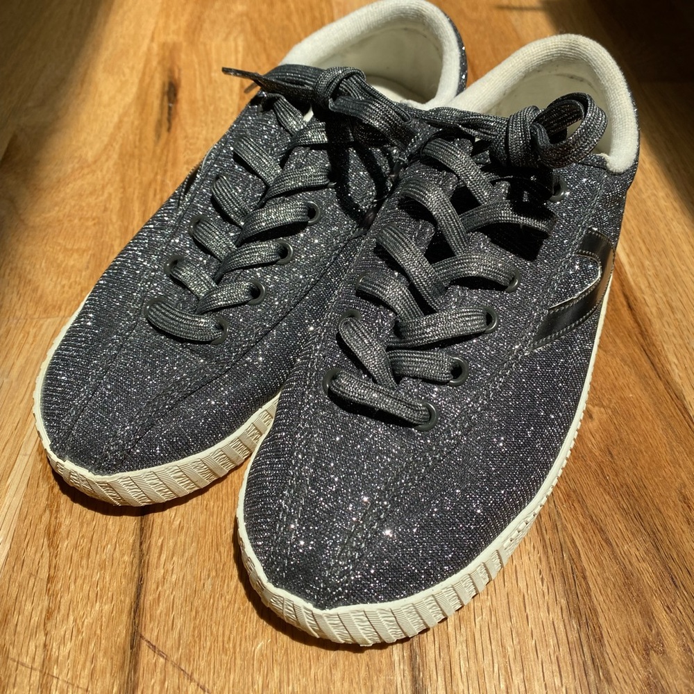 Silver sparkle tretorn sneaker